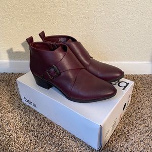 Bar III Ankle Booties Burgundy